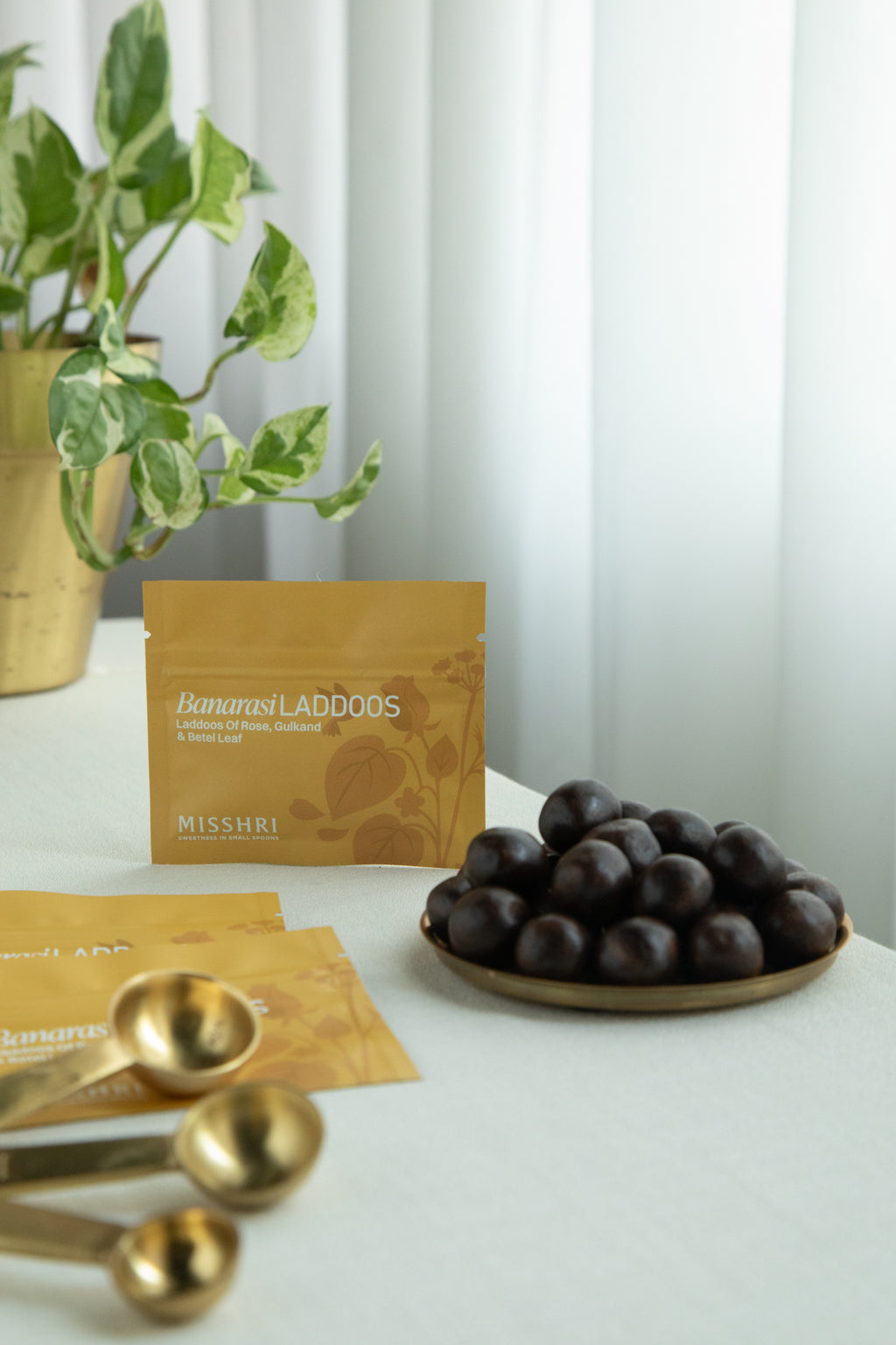 Banarasi Laddoos Sachet - Set of 10