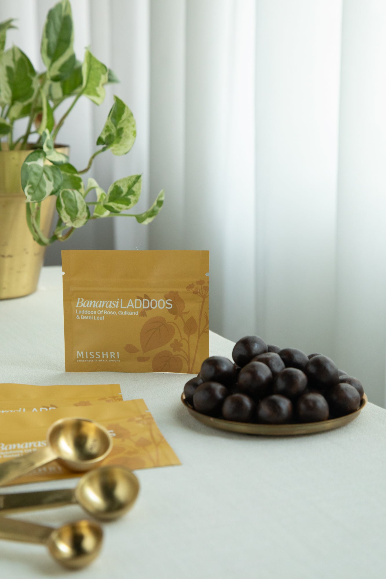 Banarasi Laddoos Sachet - Set of 10